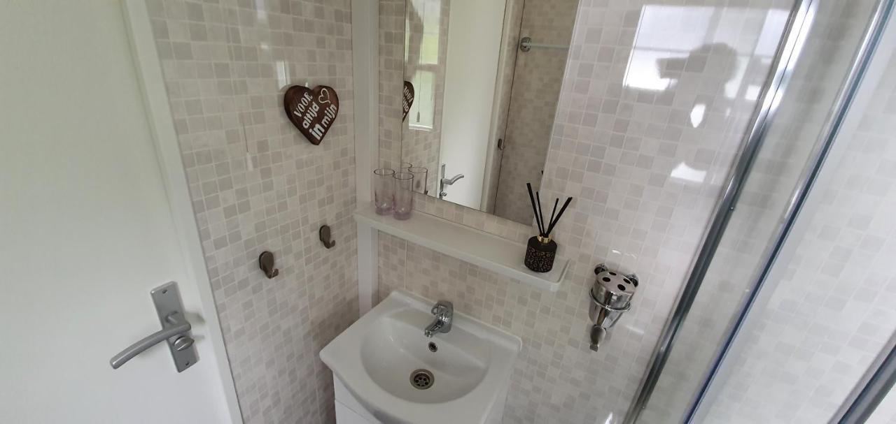 أويسترفايك Chalet Valkenbosch Groenvink 85 المظهر الخارجي الصورة